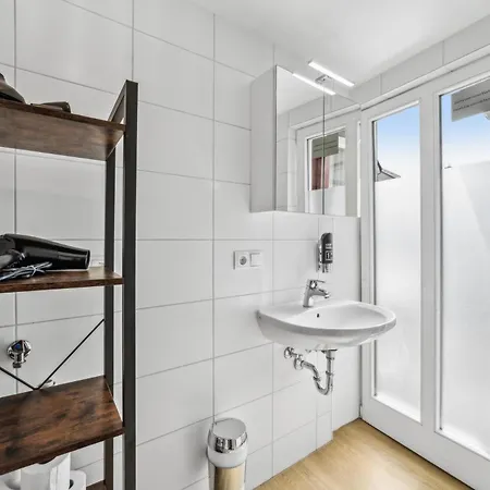 Apartment Neu Kapapart15 - 6 Schoene Fewos Mit Einbaukueche, Bad Und Balkon In Der Altstadt Auf Bambergs Insel *