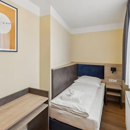 Neu Kapapart15 - 6 Schoene Fewos Mit Einbaukueche, Bad Und Balkon In Der Altstadt Auf Bambergs Insel Apartman