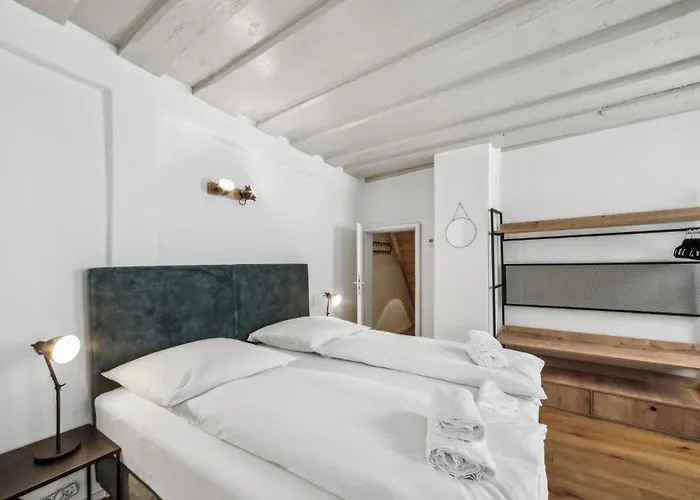 Neu Kapapart15 - 6 Schoene Fewos Mit Einbaukueche, Bad Und Balkon In Der Altstadt Auf Bambergs Insel * Bamberg